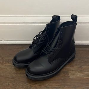 NWOT Doc Marten 1460 Boot